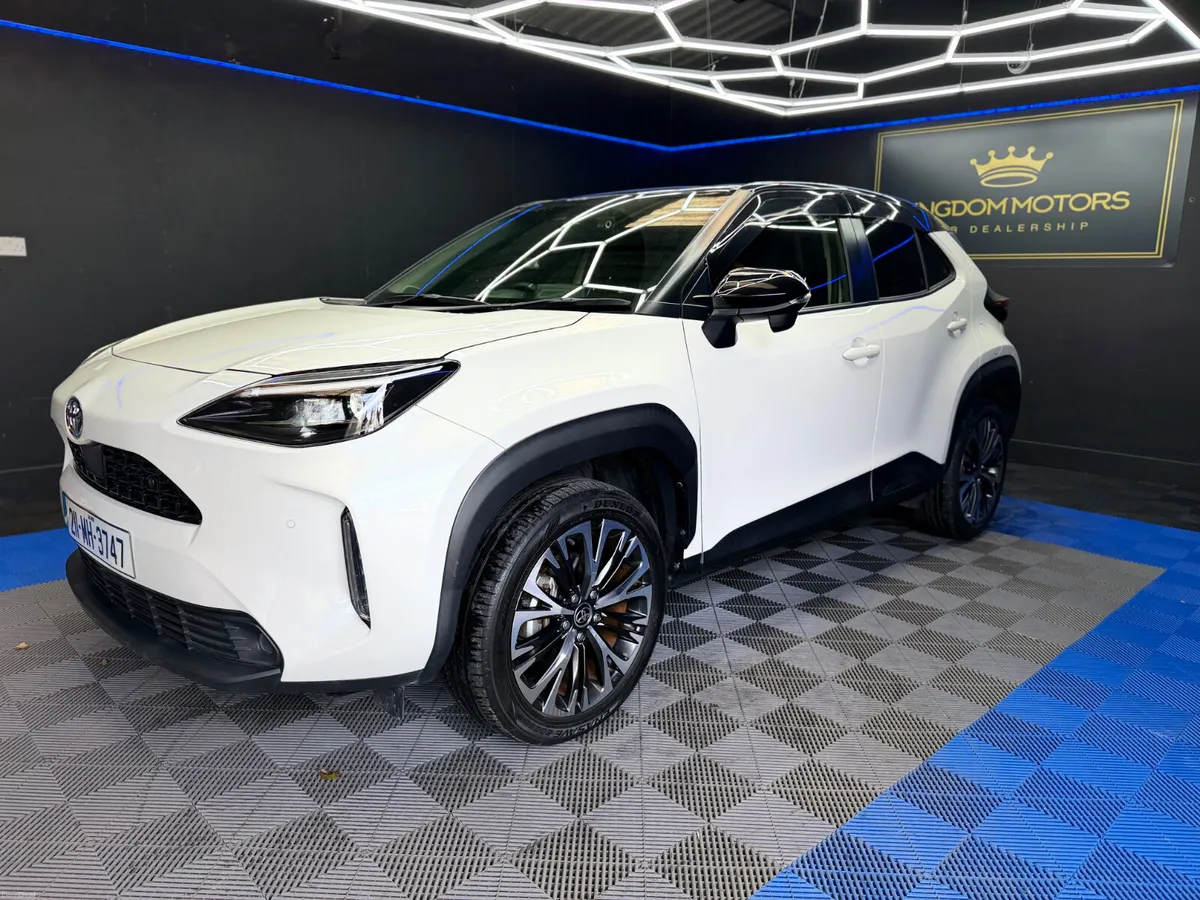 Yaris Cross 2021,1.5 petrol-hybrid,Auto,HIGH SPEC - Image 3