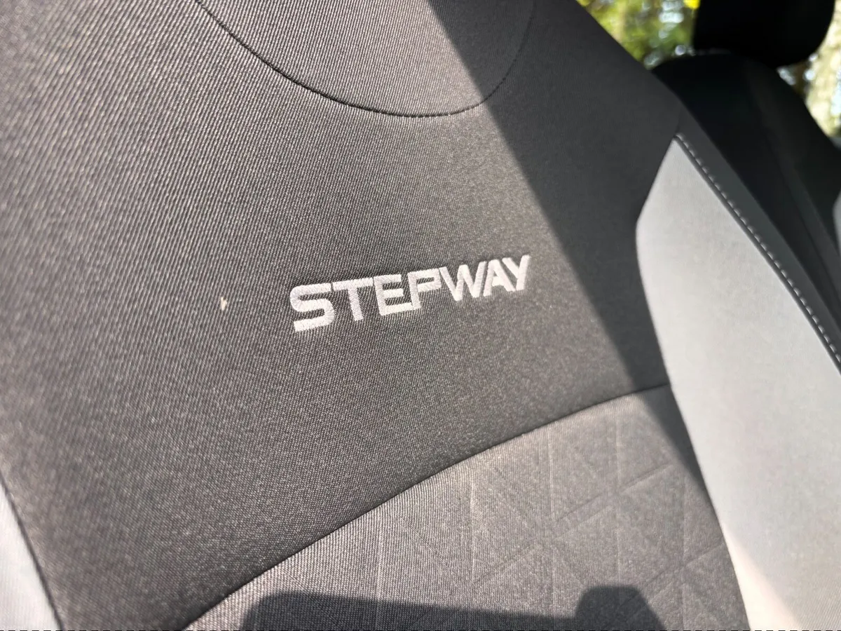 Dacia Sandero Stepway 1.5 DSL NCT 07/2026 - Image 2