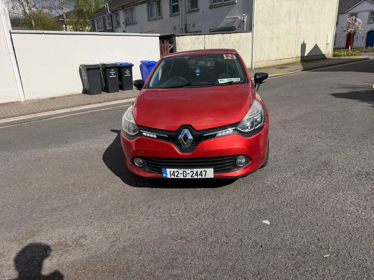 Renault Clio 2014 Manual - Image 2