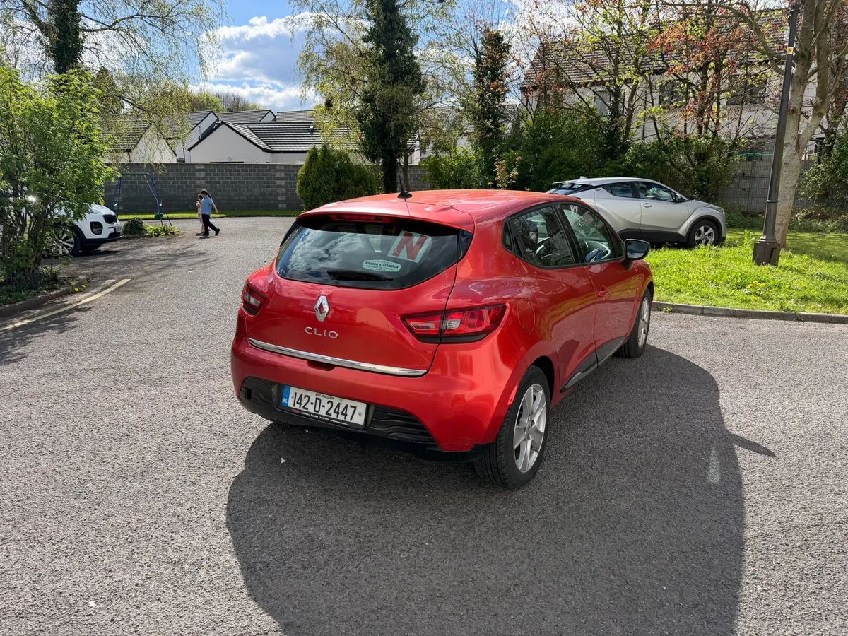 Renault Clio 2014 Manual - Image 4