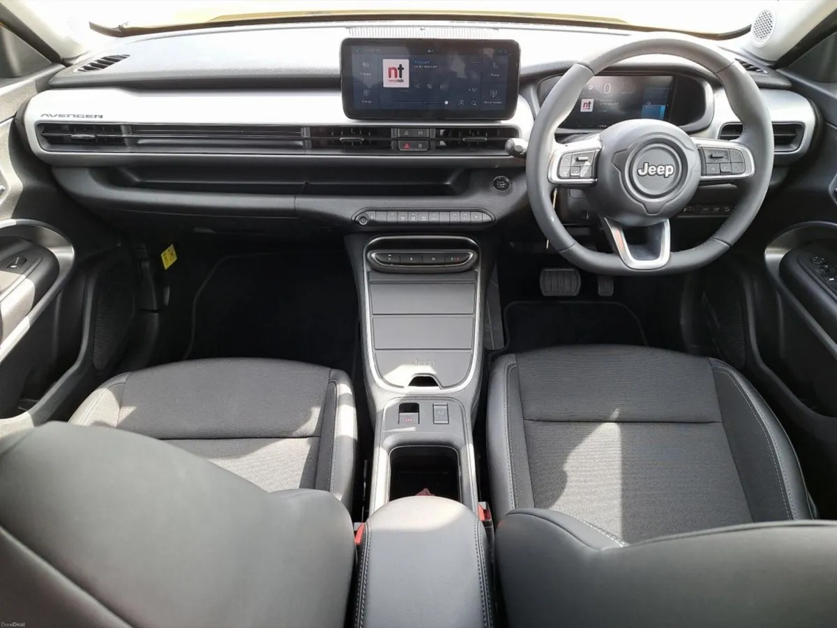 Jeep Avenger Summit Ev 156 Electric 54kWh Auto - Image 4