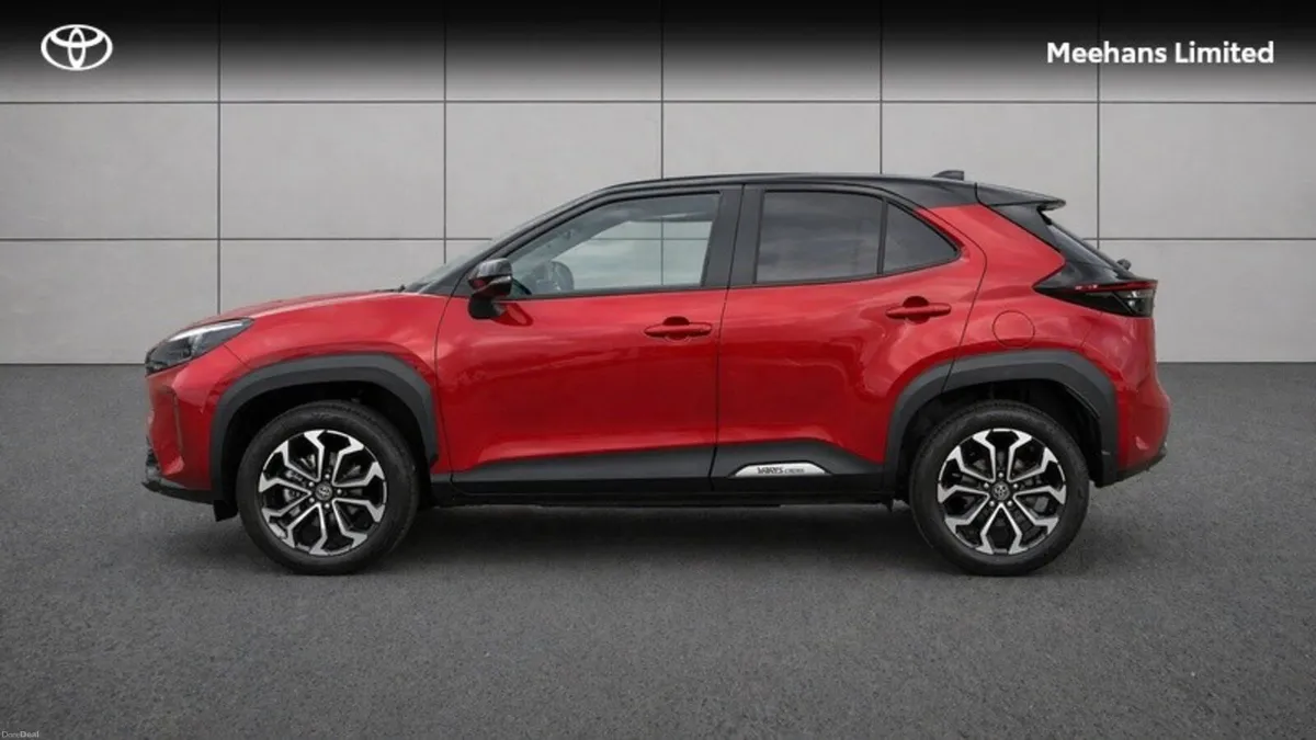 Toyota Yaris Cross YARIS CROSS LUNA SPORT - Image 3