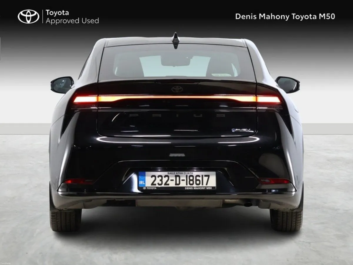 Toyota Prius Plug-In Hybrid - Image 4