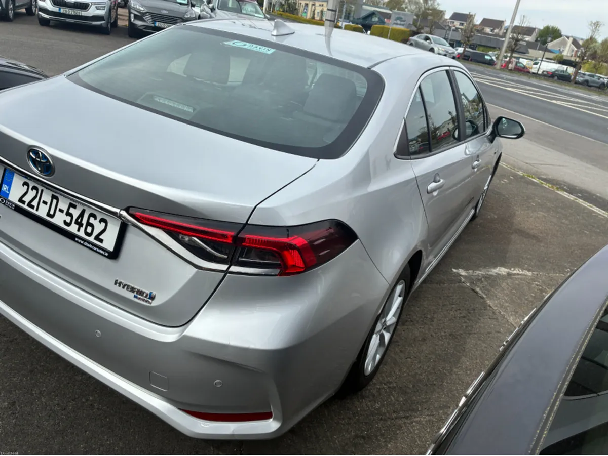 Toyota Corolla HYB LUNA SALOON 4DR AUTO - Image 6