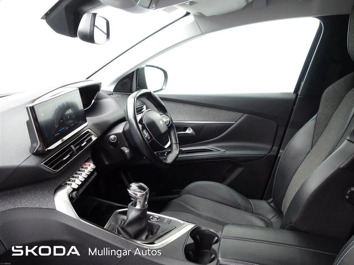 Peugeot 5008 1.5 BlueHDi 130bhp Allure - Image 4