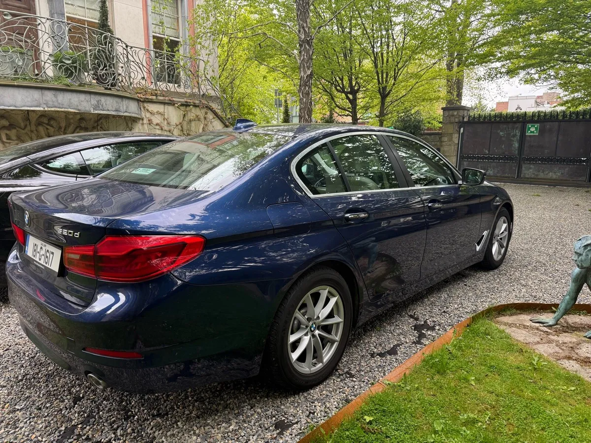 BMW 520 - Image 2