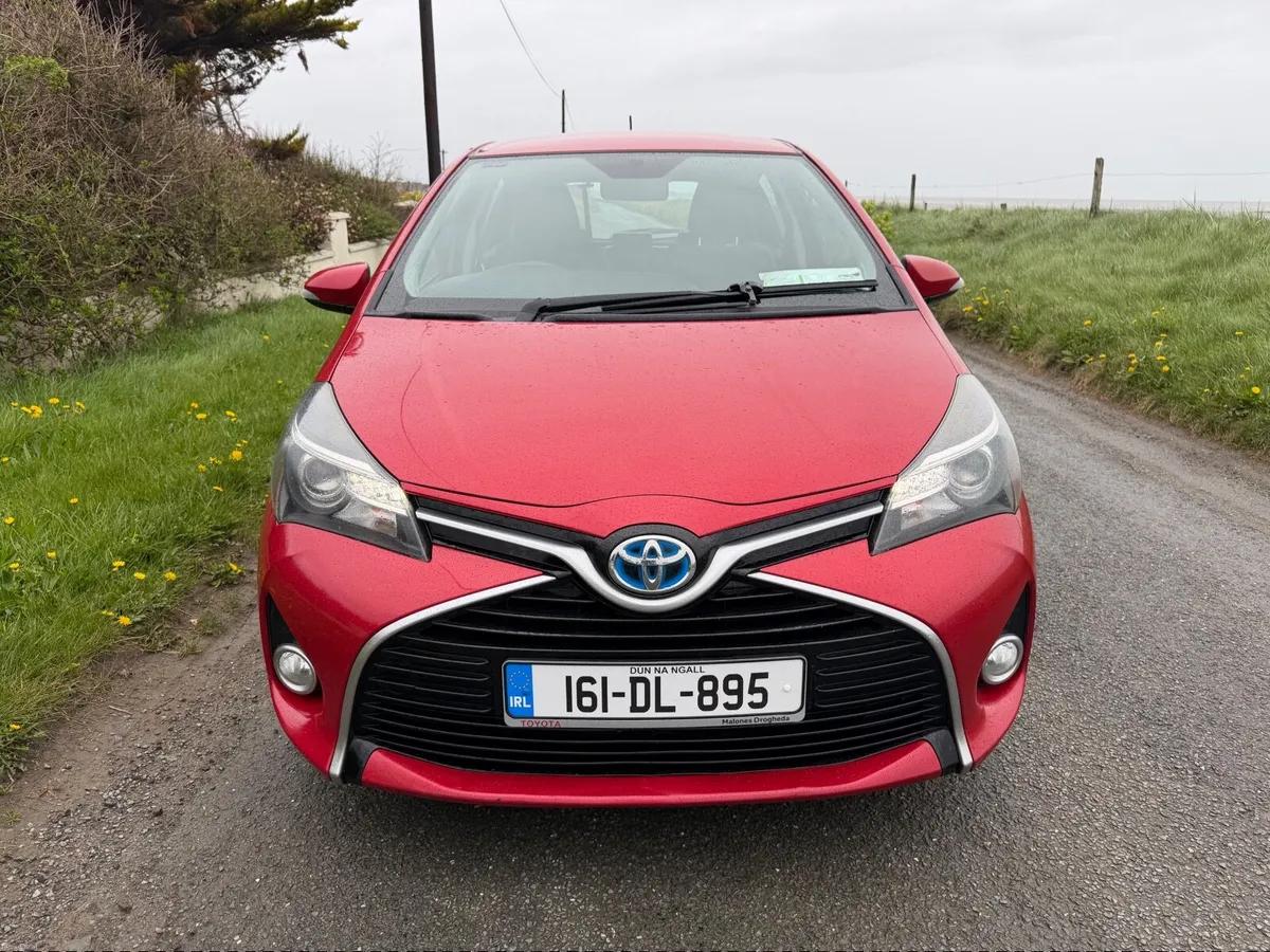 Yaris Automatic Hybrid Sol Top Soec - Image 2