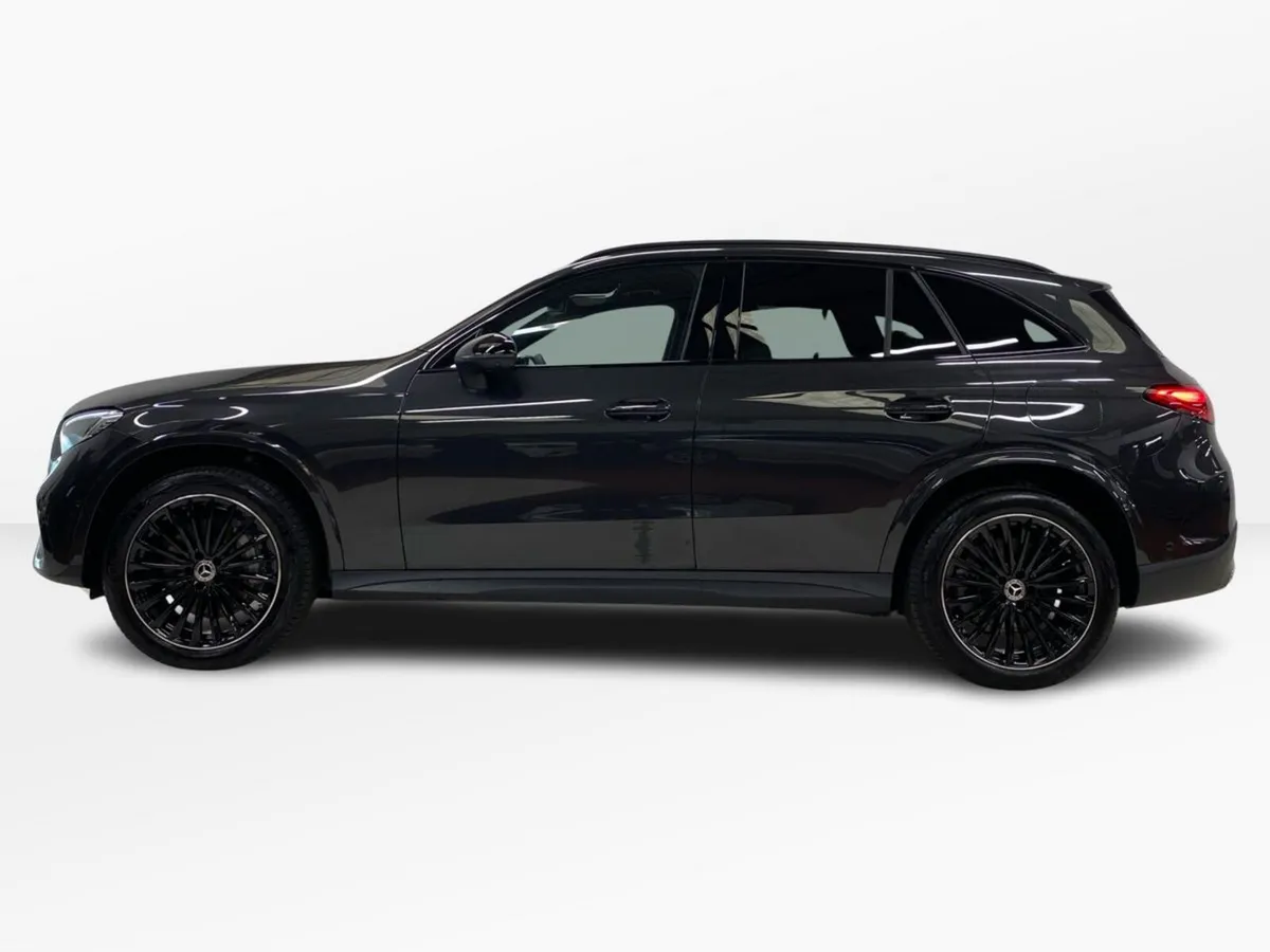 Mercedes-Benz GLC GLC 300 e 4MATIC AMG Line - Image 5