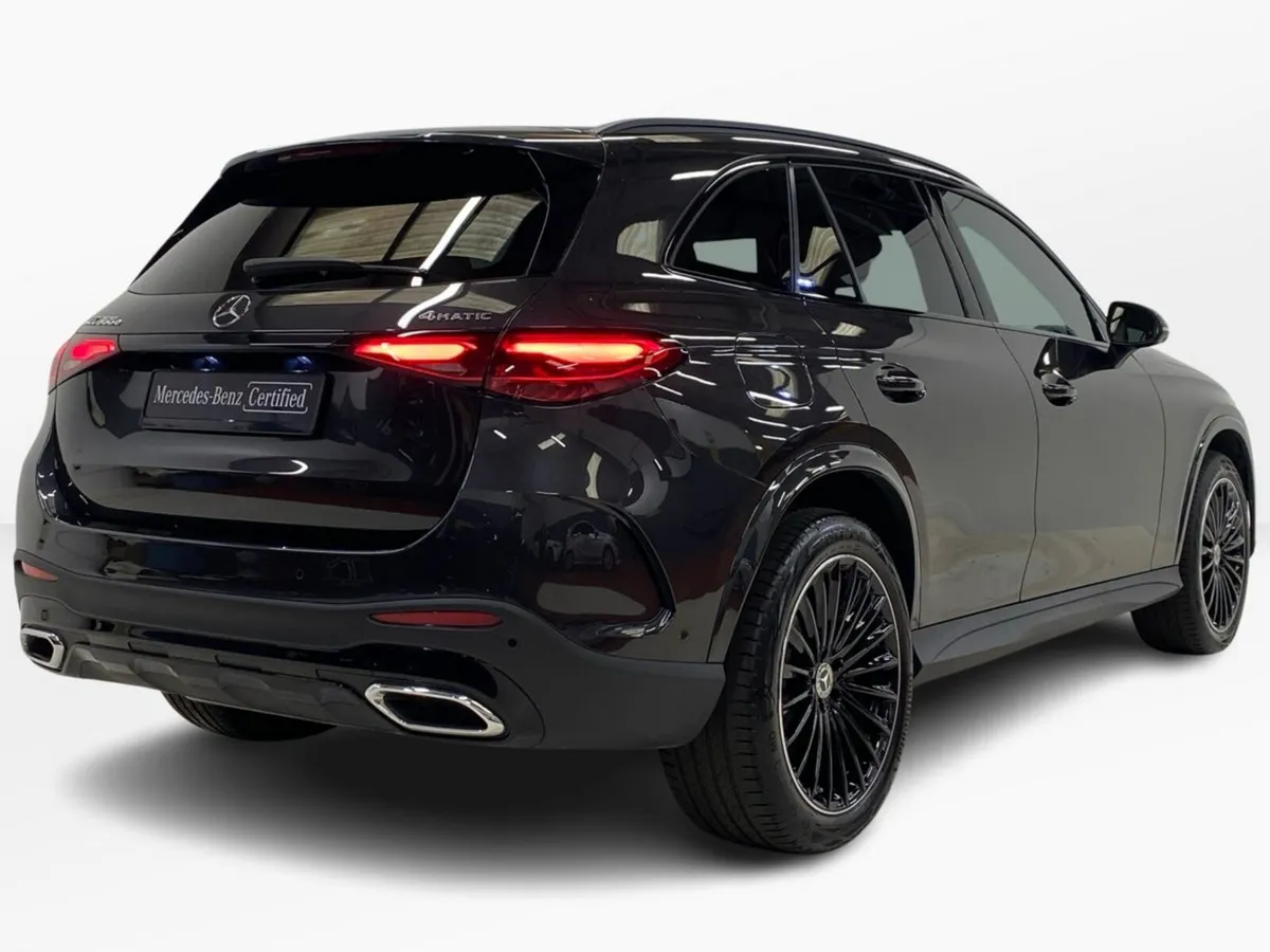 Mercedes-Benz GLC GLC 300 e 4MATIC AMG Line - Image 3