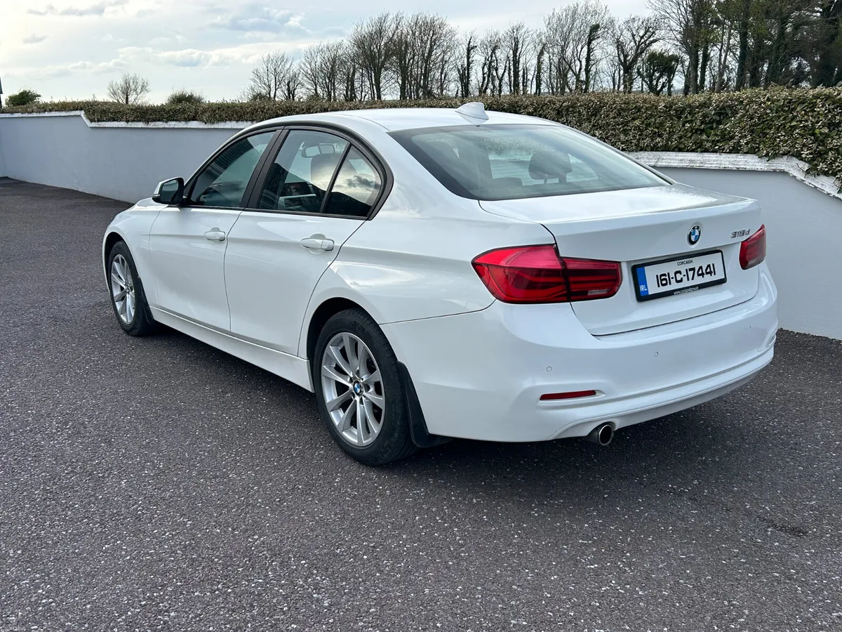 BMW 3-Series 2016 - Image 4