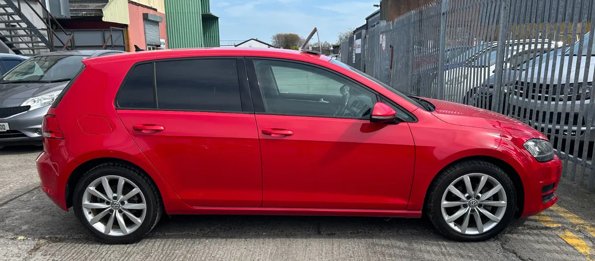 2016 Volkswagen Golf High Line - Image 4