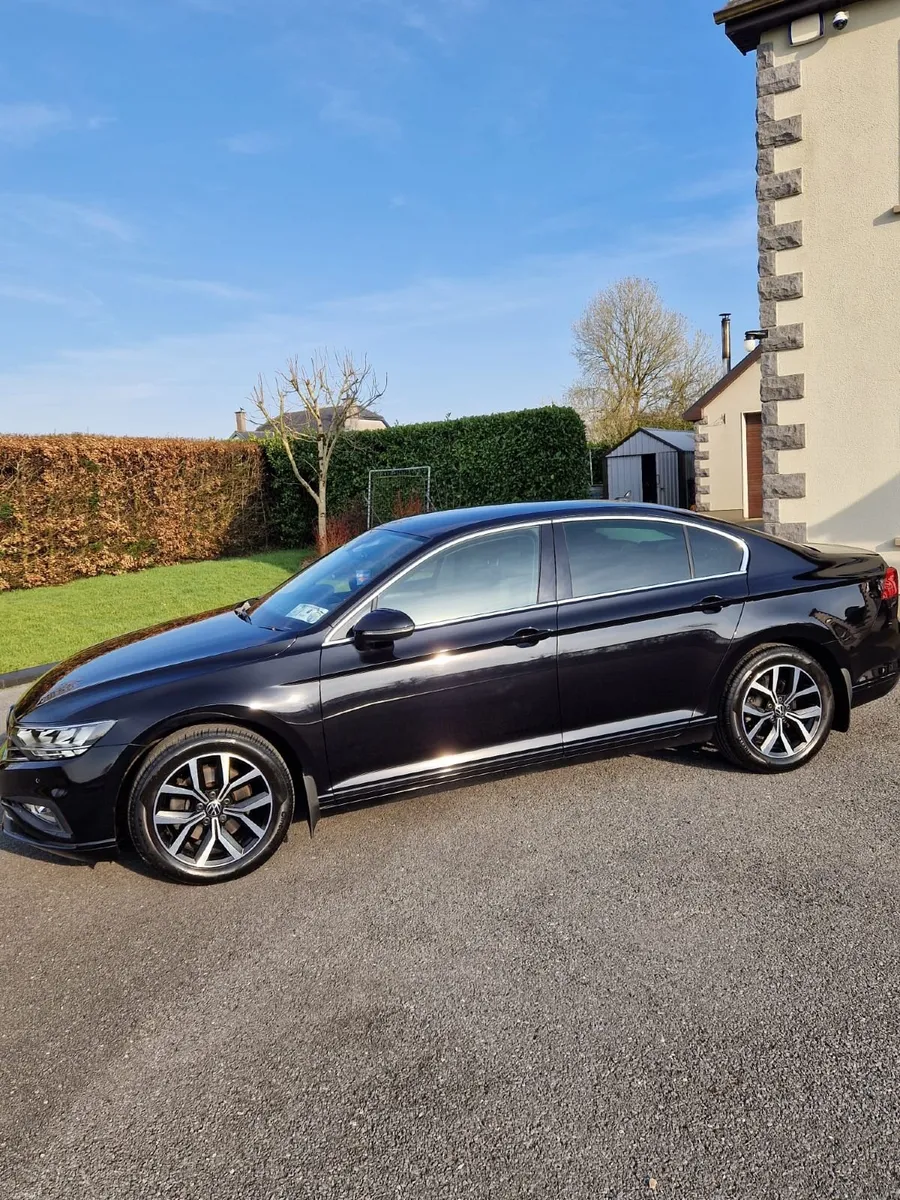 Volkswagen Passat 2020 - Image 4