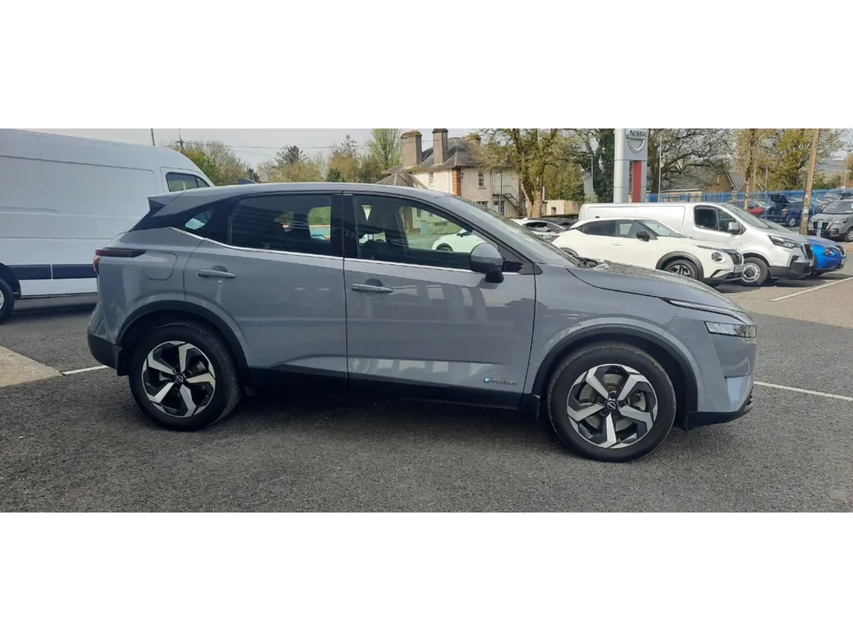 Nissan Qashqai EPOWER SV 4DR AUTO - Image 4