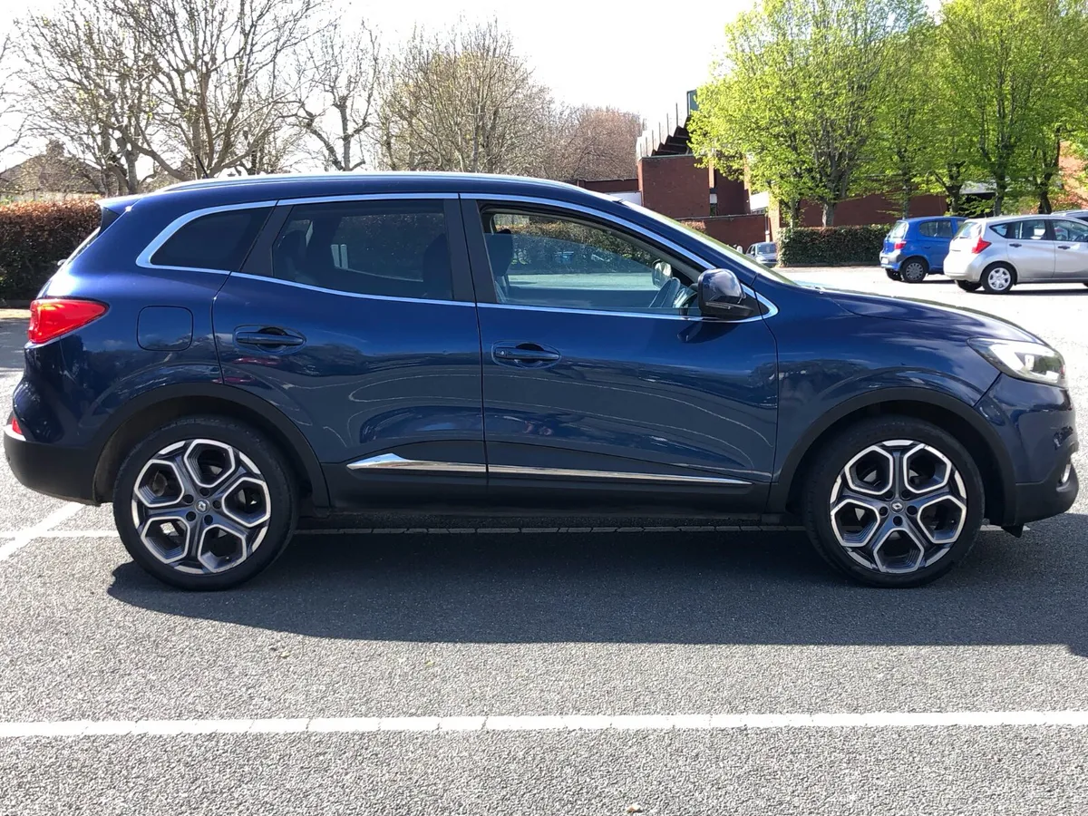 Renault Kadjar DYNAMIQUE SPORTS, LIGHT DAMAGE - Image 2