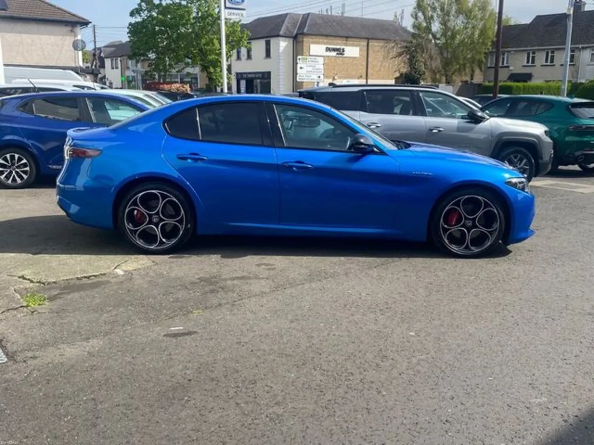 Alfa Romeo Giulia Veloce, 2.0T 280bhp, Rear Wheel - Image 4