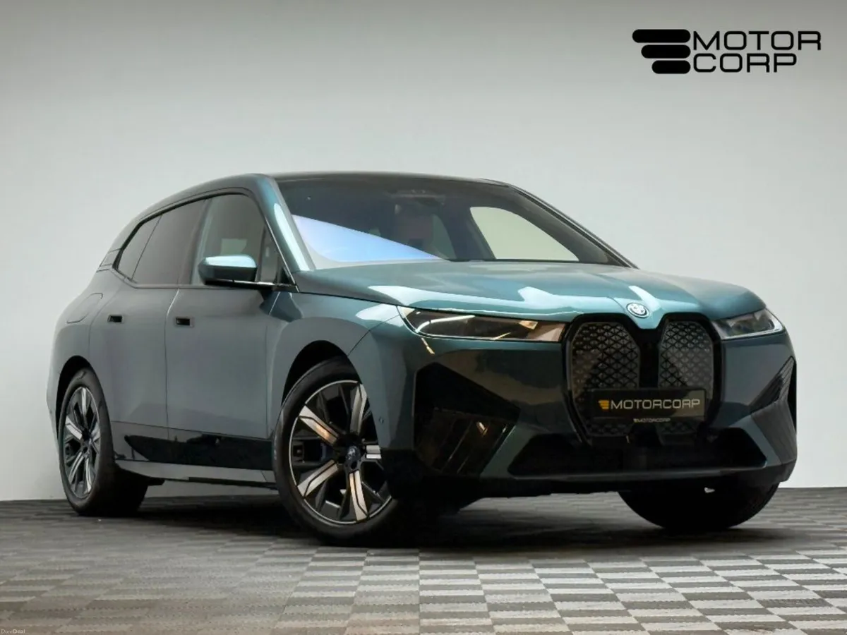 BMW iX 40 M SPORT EDITION XDRIVE *PAN ROOF* - Image 1