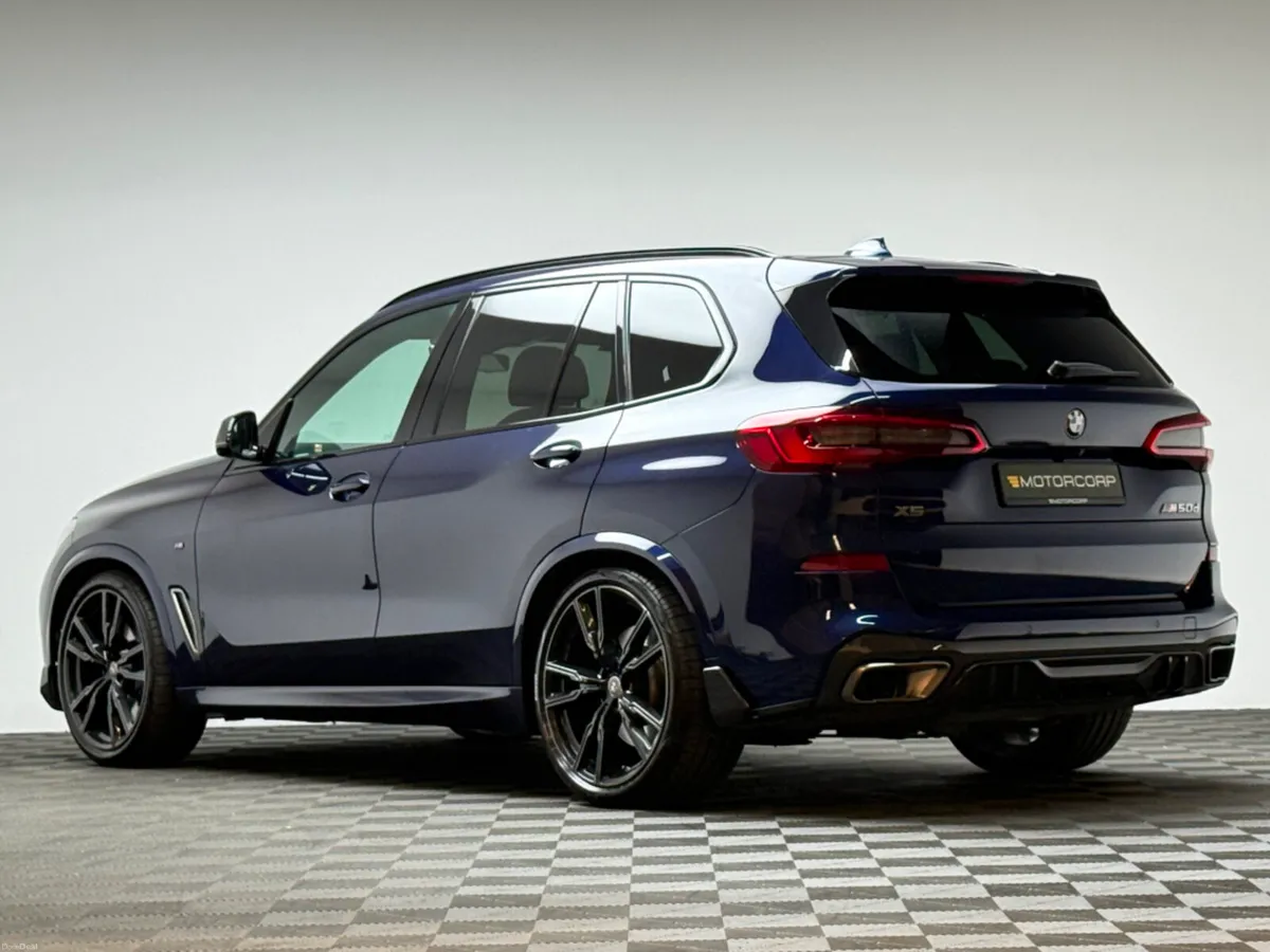 BMW X5 M50D 7 SEATER *HUGE SPEC* - Image 5