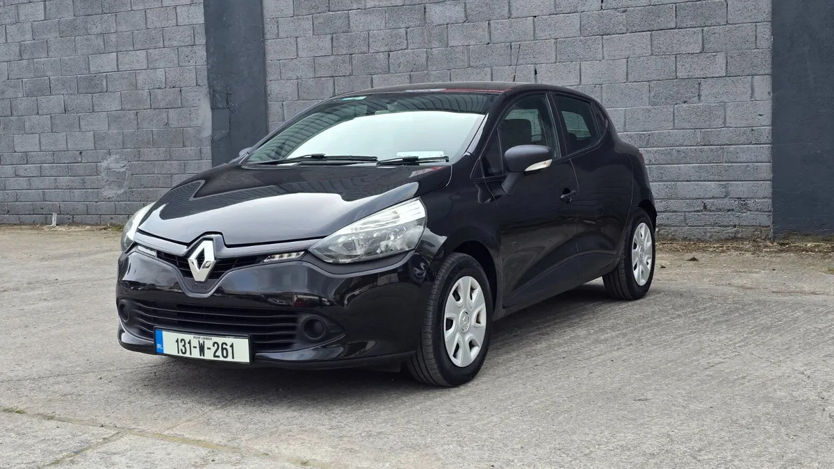 2013 Renault Clio 1.1 Petrol Expression - Image 3