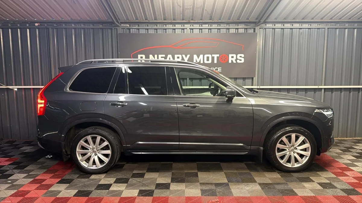 2016 Volvo XC90 2.0 D5 225PS AWD MOMENTUM - Image 4