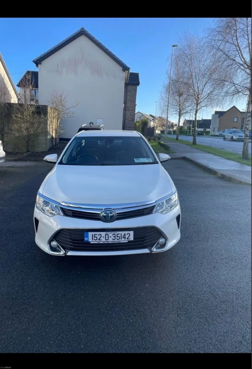 Toyota Camry  Low mileage - Image 3