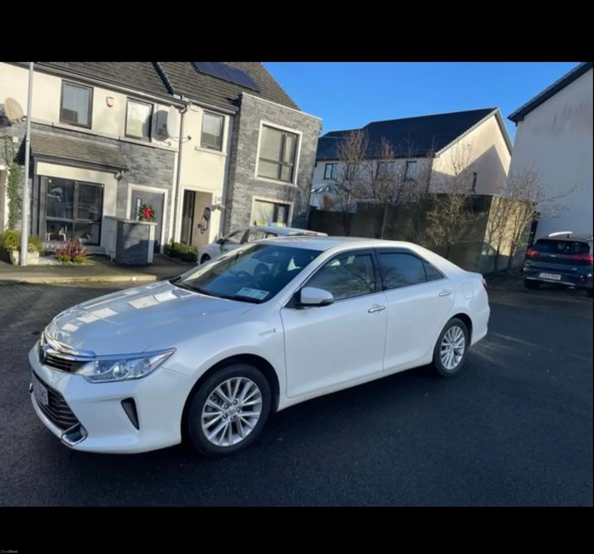 Toyota Camry  Low mileage - Image 1