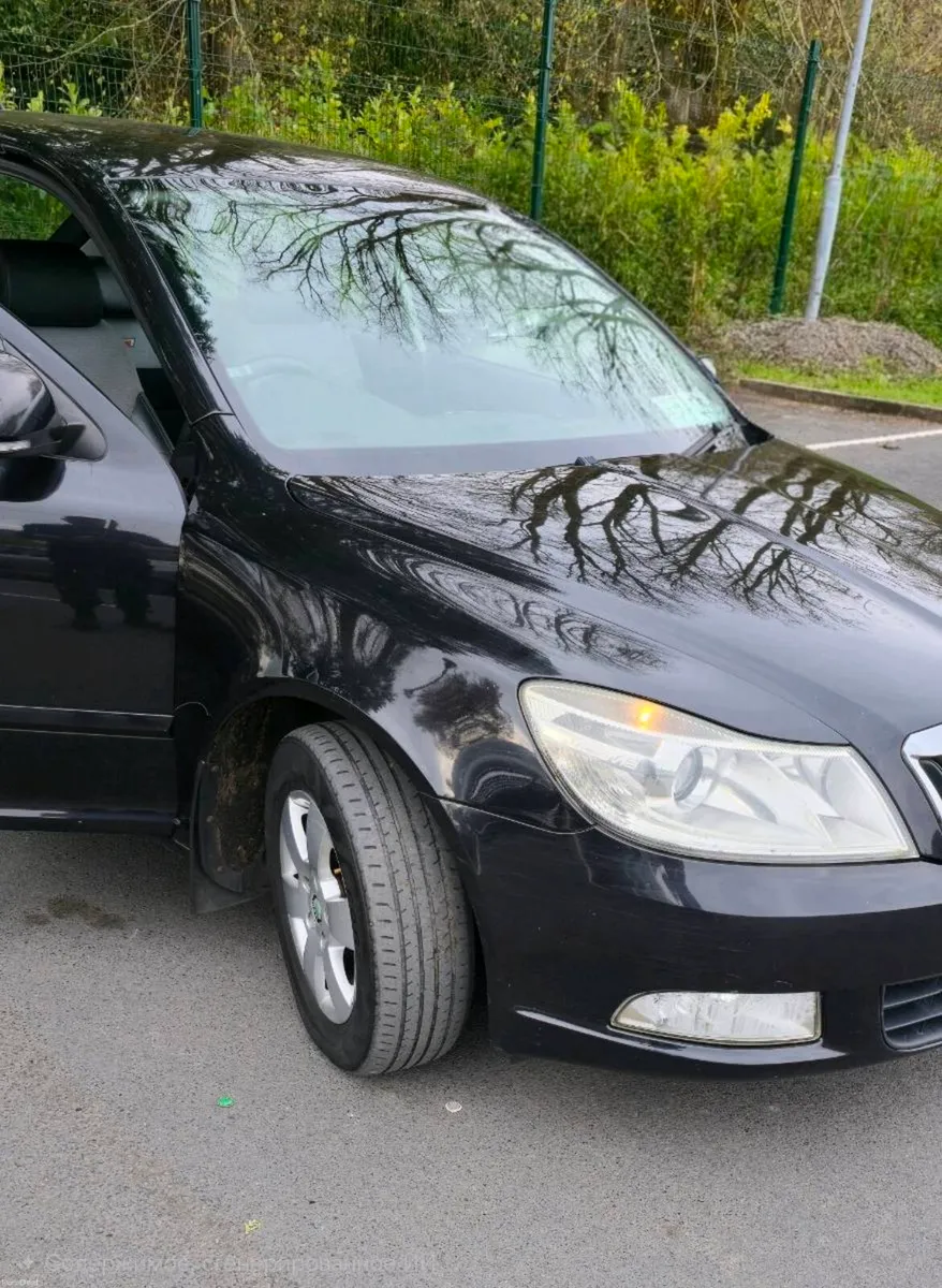 Skoda Octavia 1.6 Diesel Automatic - Image 6