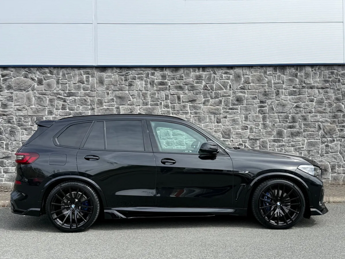 2022 BMW X5 M Sport X-Drive M Performance 45E FSH - Image 4