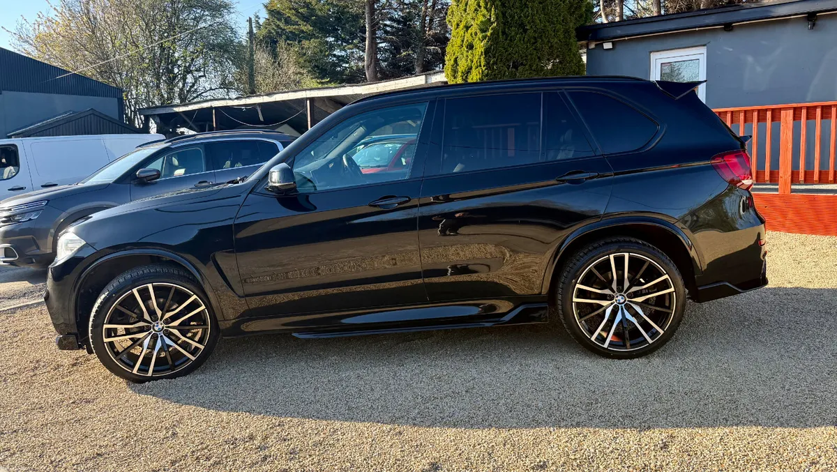 2016 BMW X5 30D M-Sport // 7 seater Auto - Image 3