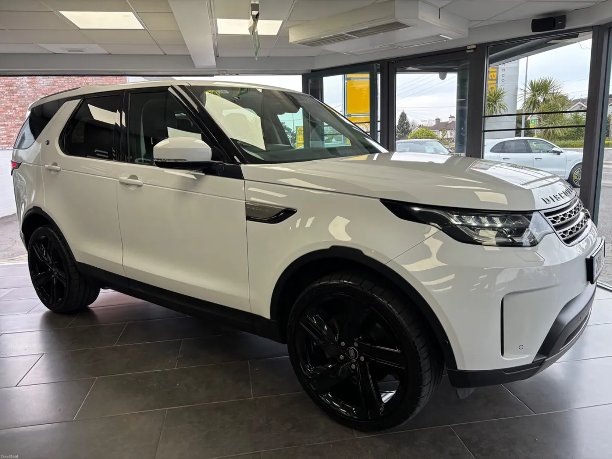 Land Rover Discovery 2020 SE ***2 Year Warranty ** - Image 4
