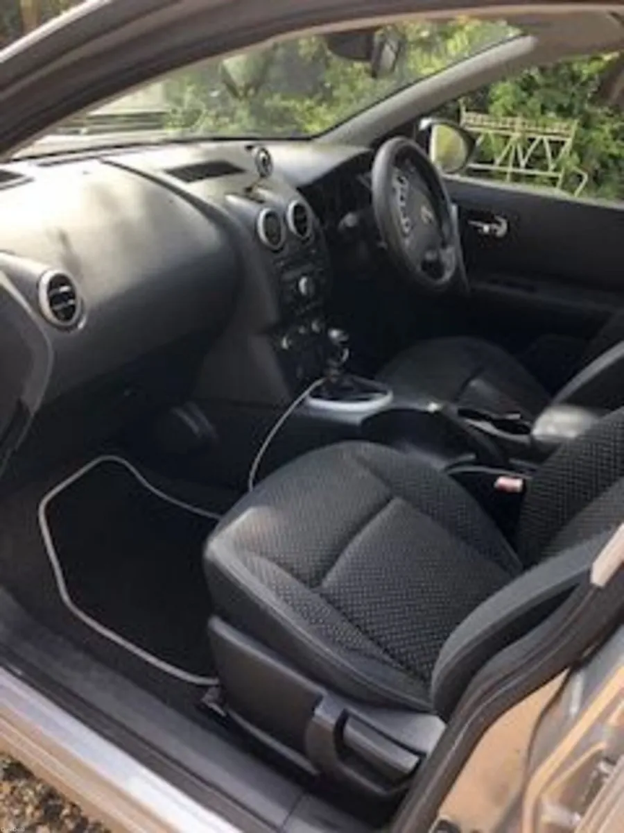 Nissan Qashqai 2008 - Image 4