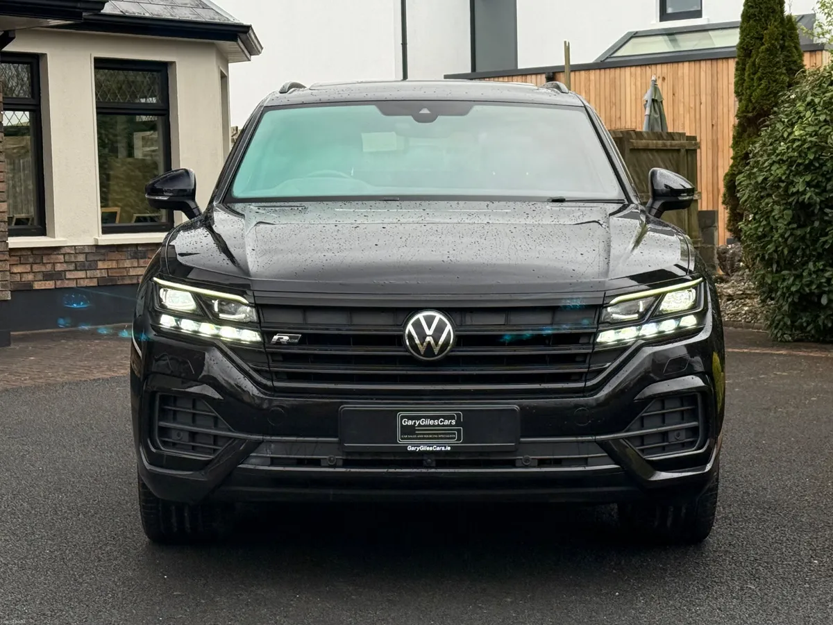 Immaculate 211 Volkswagen Touareg Black Ed! - Image 2