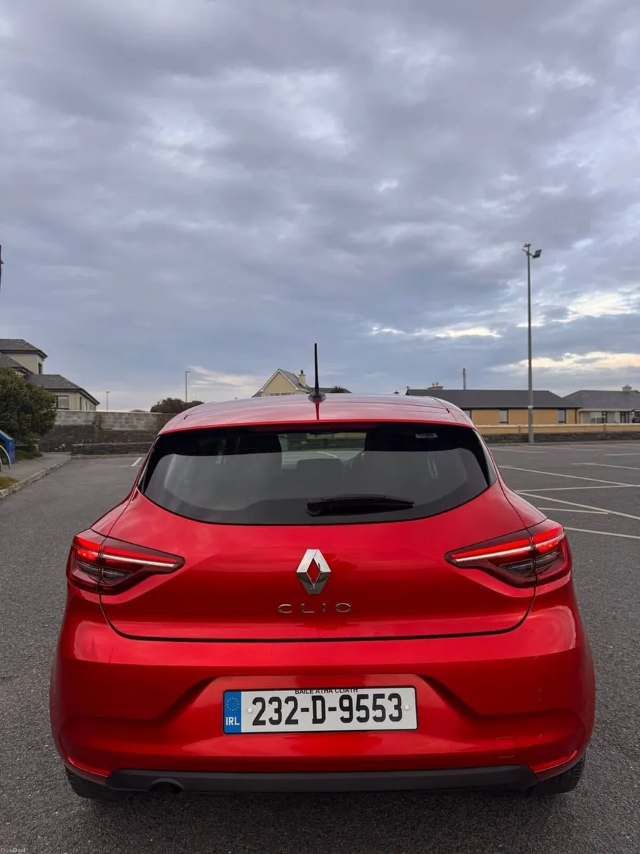 Renault Clio 2023 - Image 4