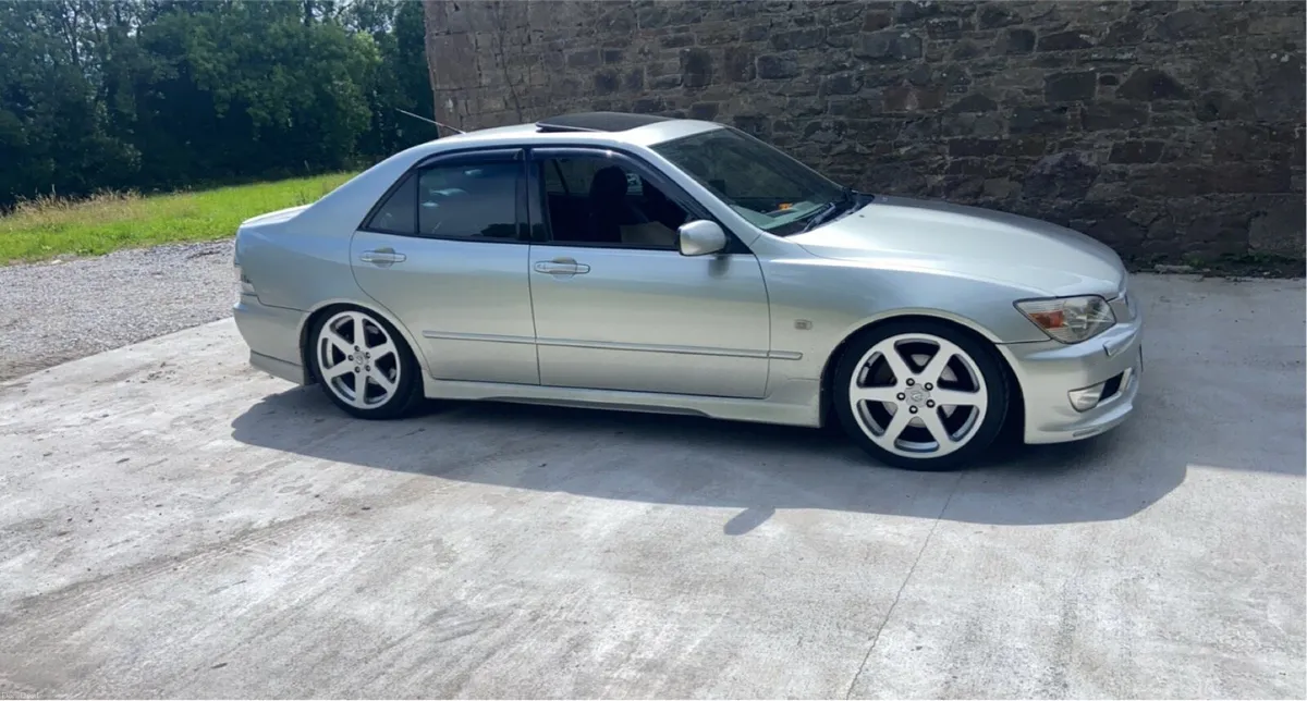 2000 IS200 TTE Compressor (Factory Supercharged) - Image 1