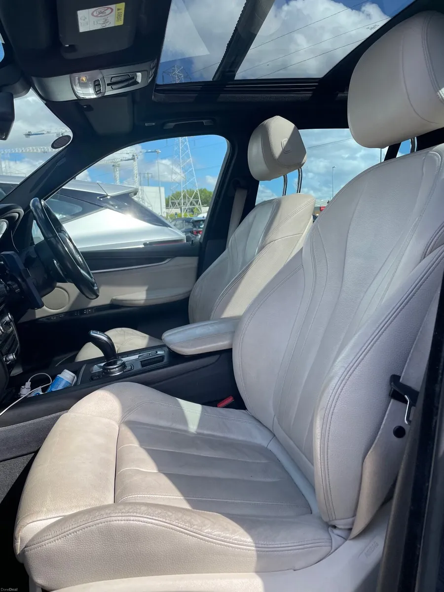 BMW X5 2015 - Image 2