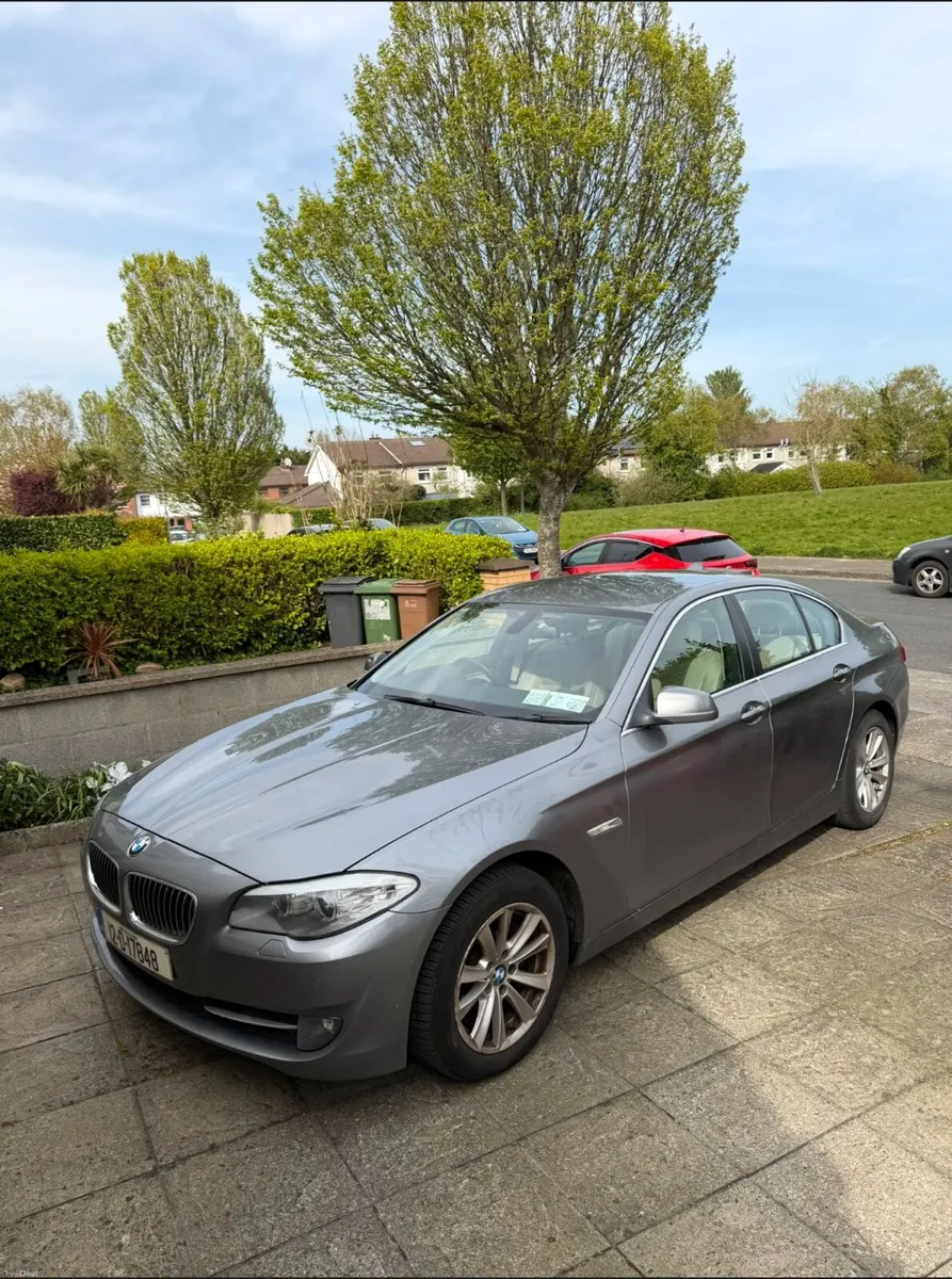 BMW 5-Series 2012 - Image 1