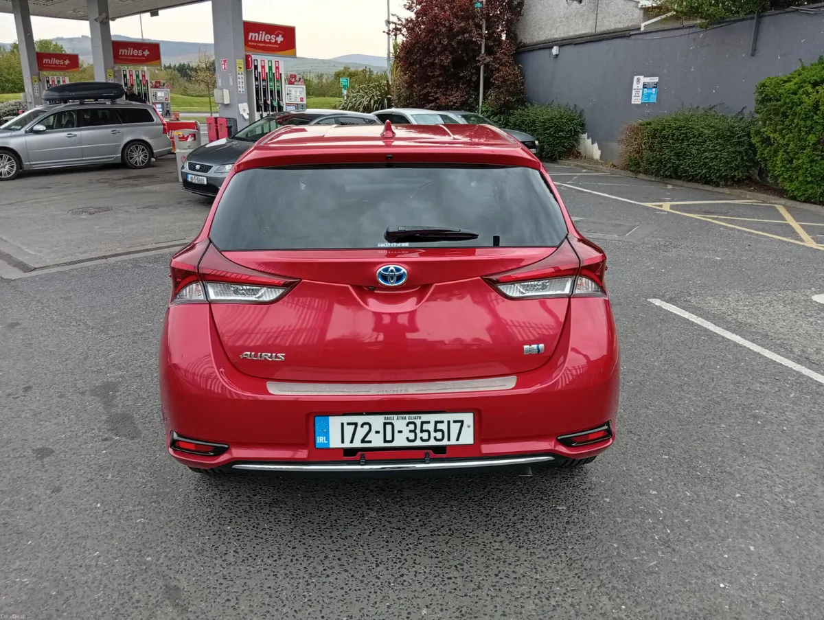 2017 Toyota auris hybrid only 71,000 kms - Image 5