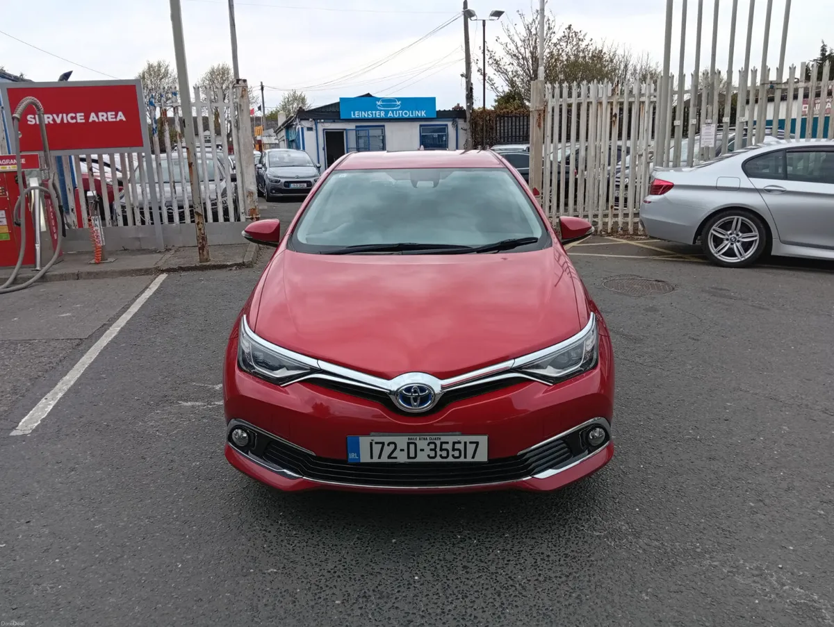 2017 Toyota auris hybrid only 71,000 kms - Image 2