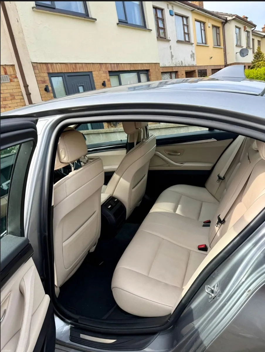 BMW 5-Series 2012 - Image 3