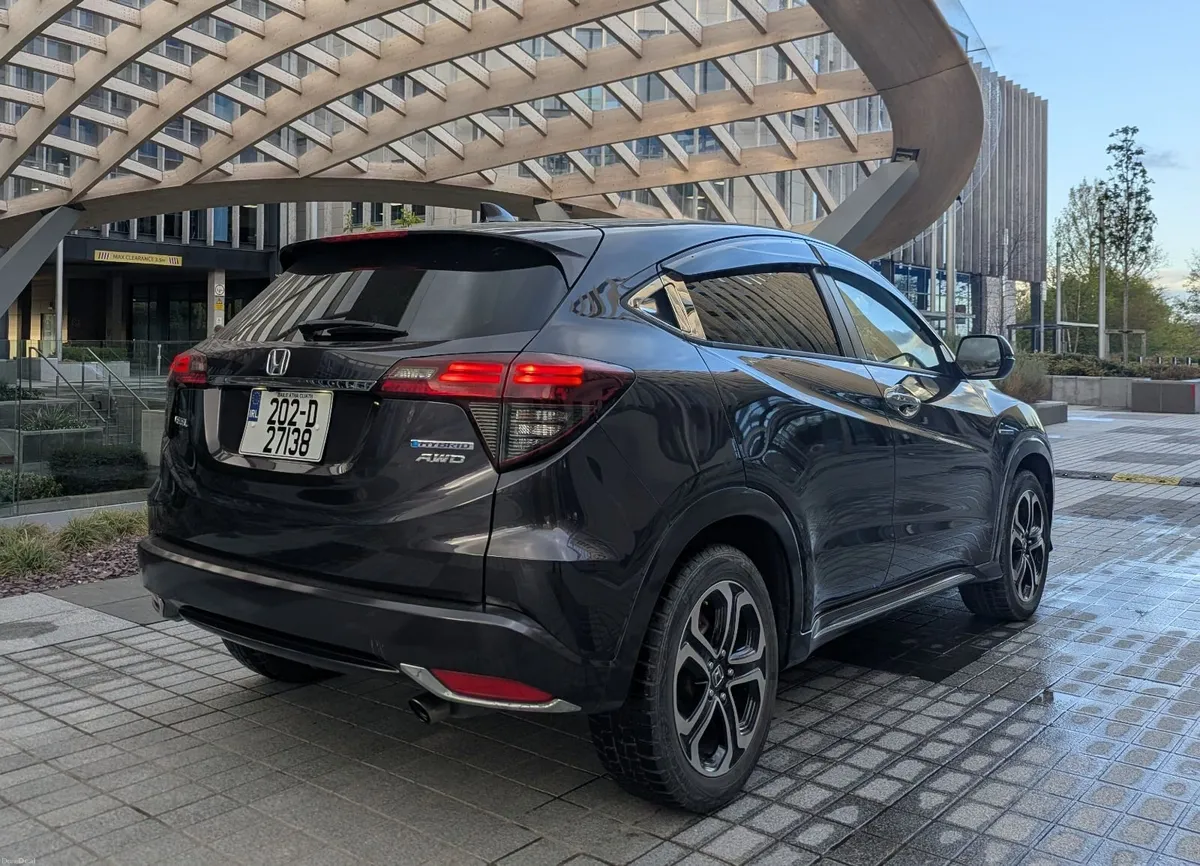 2020 Honda Vezel RU4 HRV AWD Hybrid Custom Made - Image 6