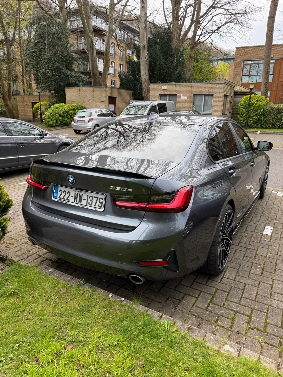 BMW 3-Series 330e Auto 20" M Sport Alloys - Image 4