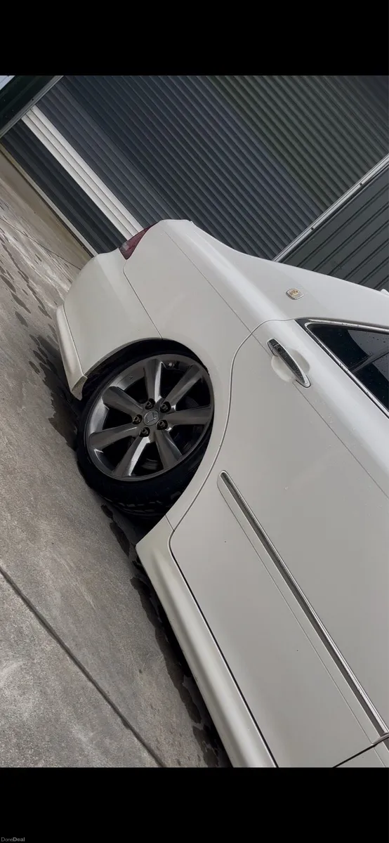 Toyota crown - Image 3