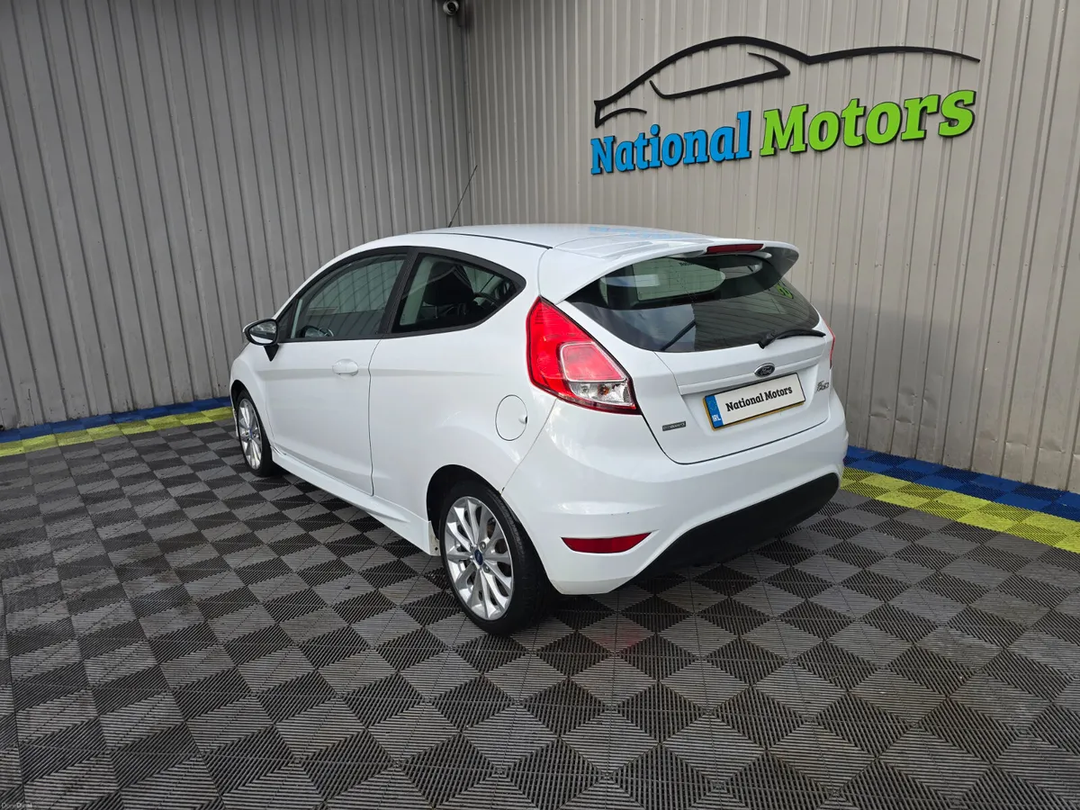 2015 Ford Fiesta Zetec-S 1.0 Petrol - Image 5