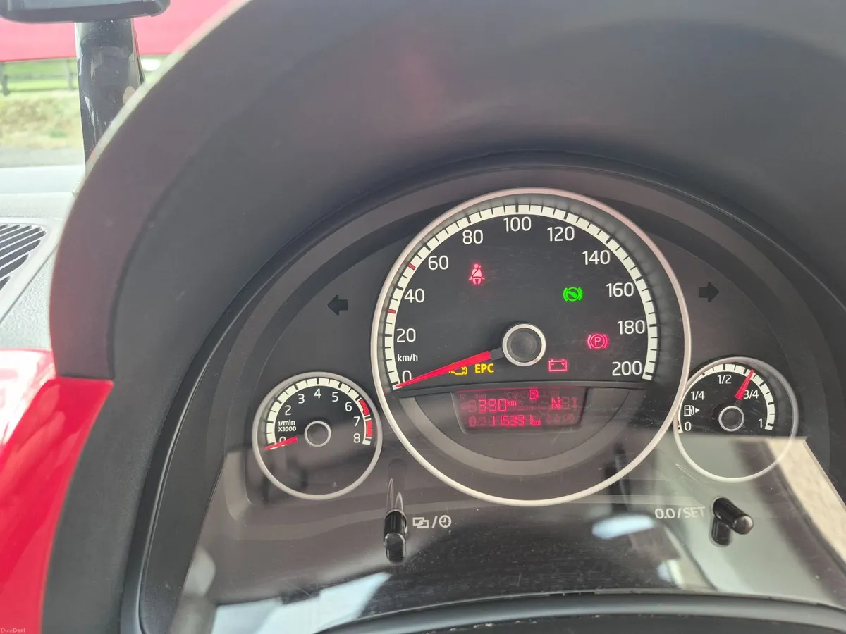 Volkswagen up! 2014 - Image 2