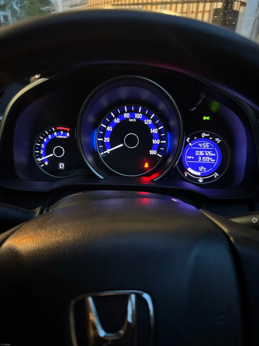 2014 Honda Fit, very low mileage, clean in/out - Image 3