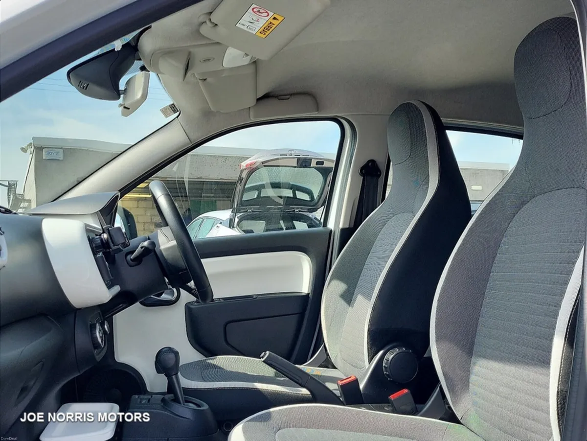 Renault Twingo Automatic - Image 4