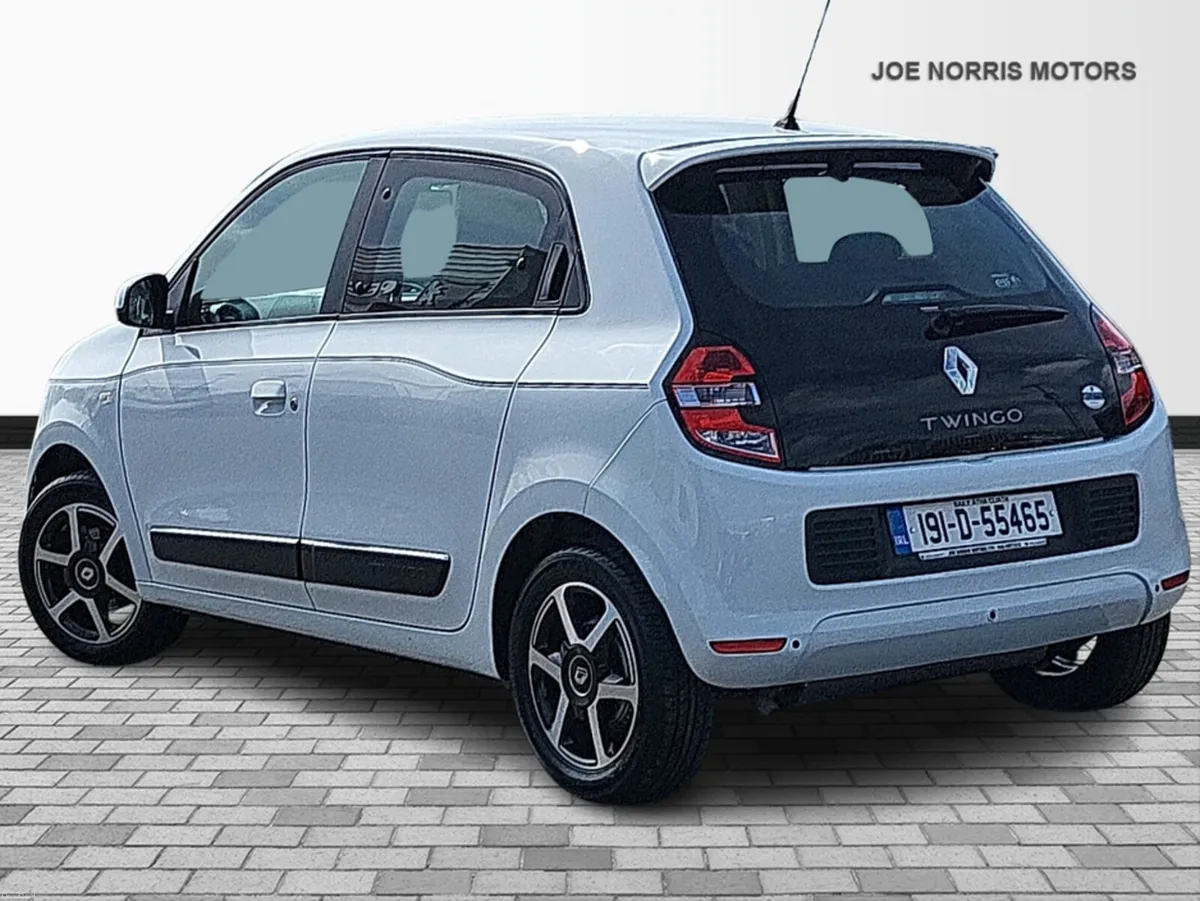 Renault Twingo Automatic - Image 3