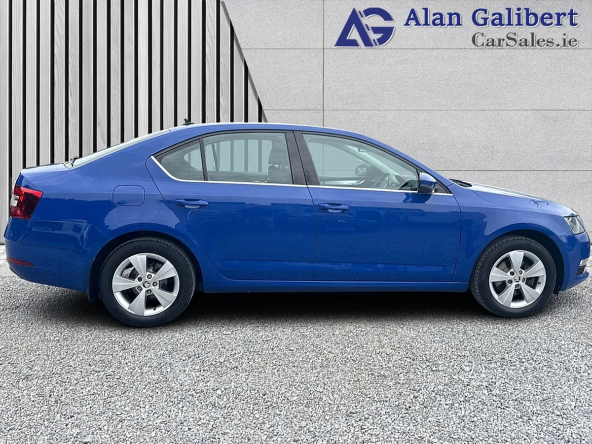 Skoda Octavia 1.0 TSI SE TECH 115PS 5DR - Image 3
