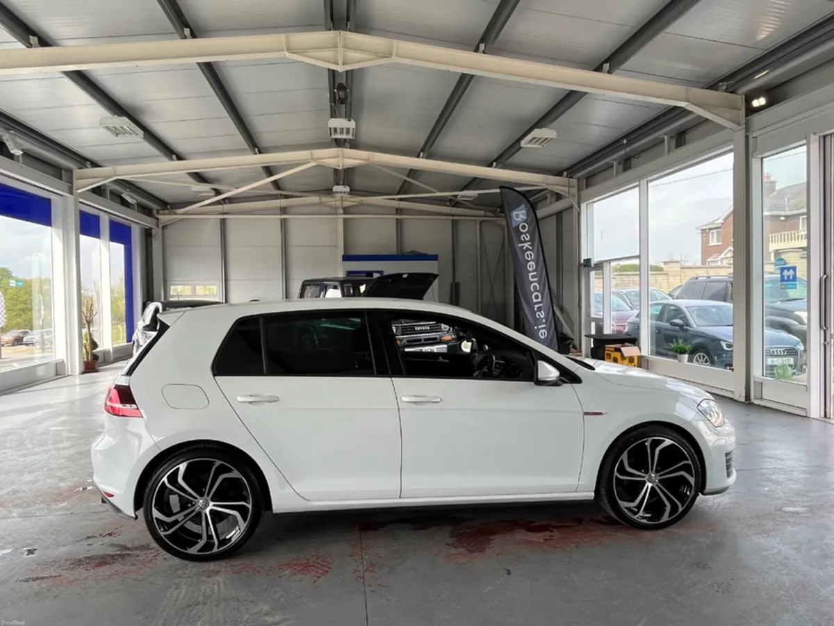 Volkswagen Golf Gti 2.0 Tsi Dsg Automatic - Image 3