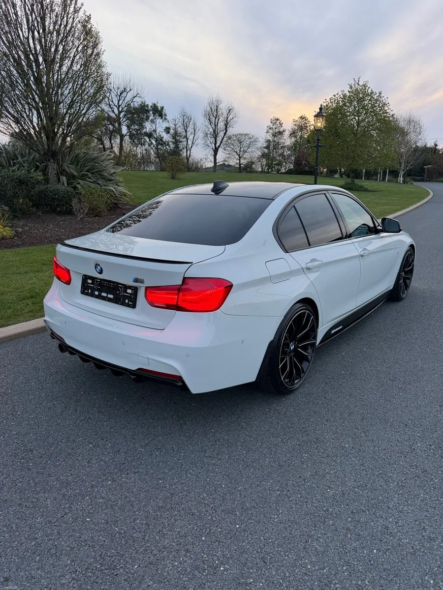 IRISH REG €15995 / 2017 BMW 318d MSPORT - Image 6