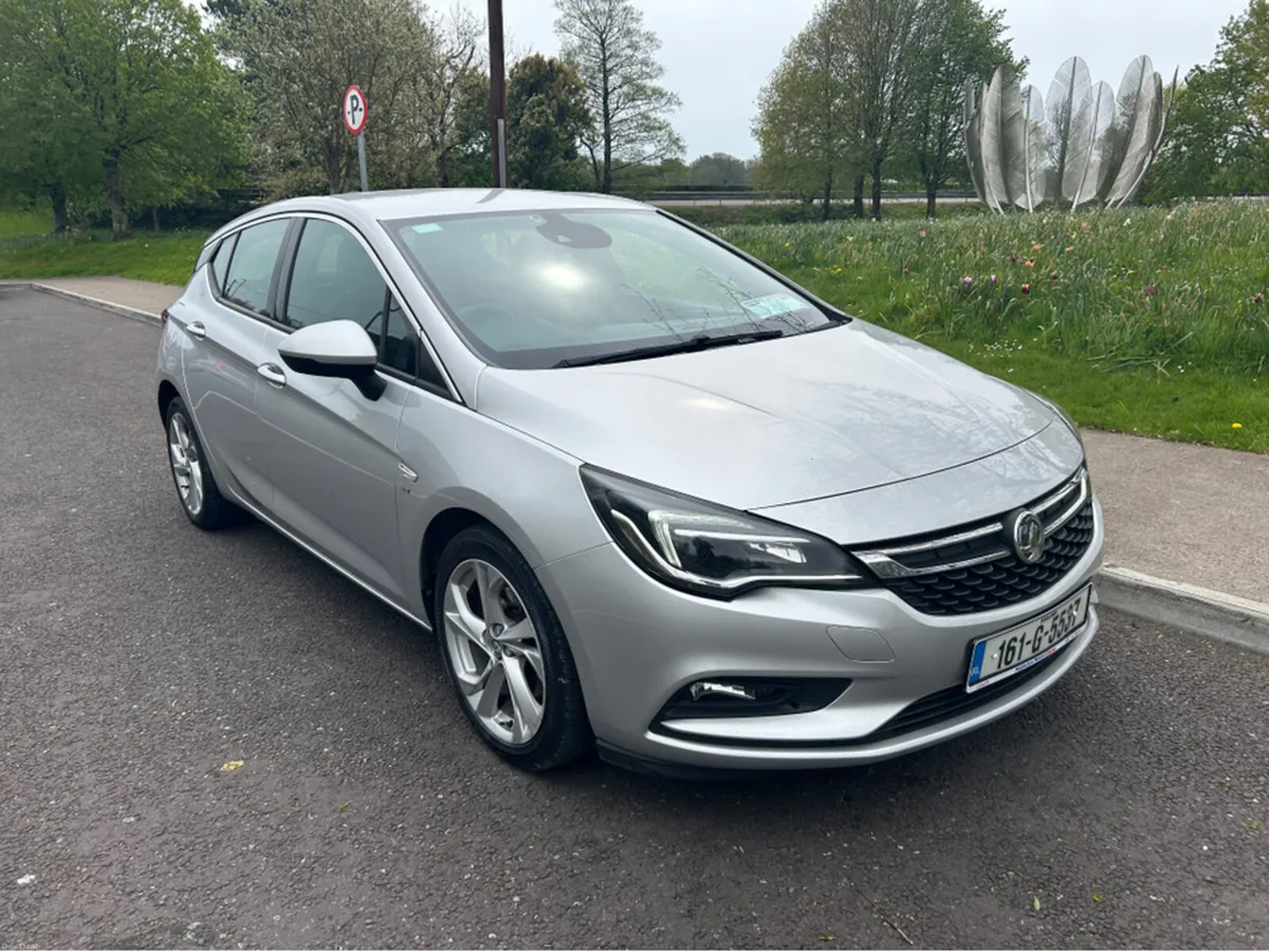 Opel Astra 1.6 CDTI SRI NAV S/S 5 5DR 136PS - Image 2